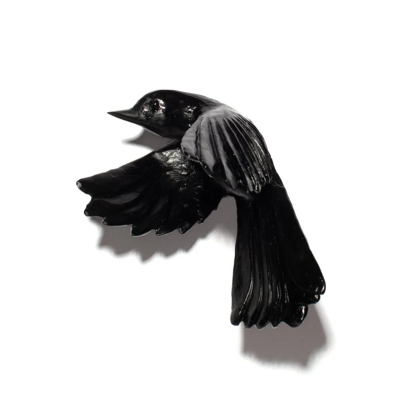 Cast Glass Bird Pīwakawaka/Fantail Wings Down - Image 31
