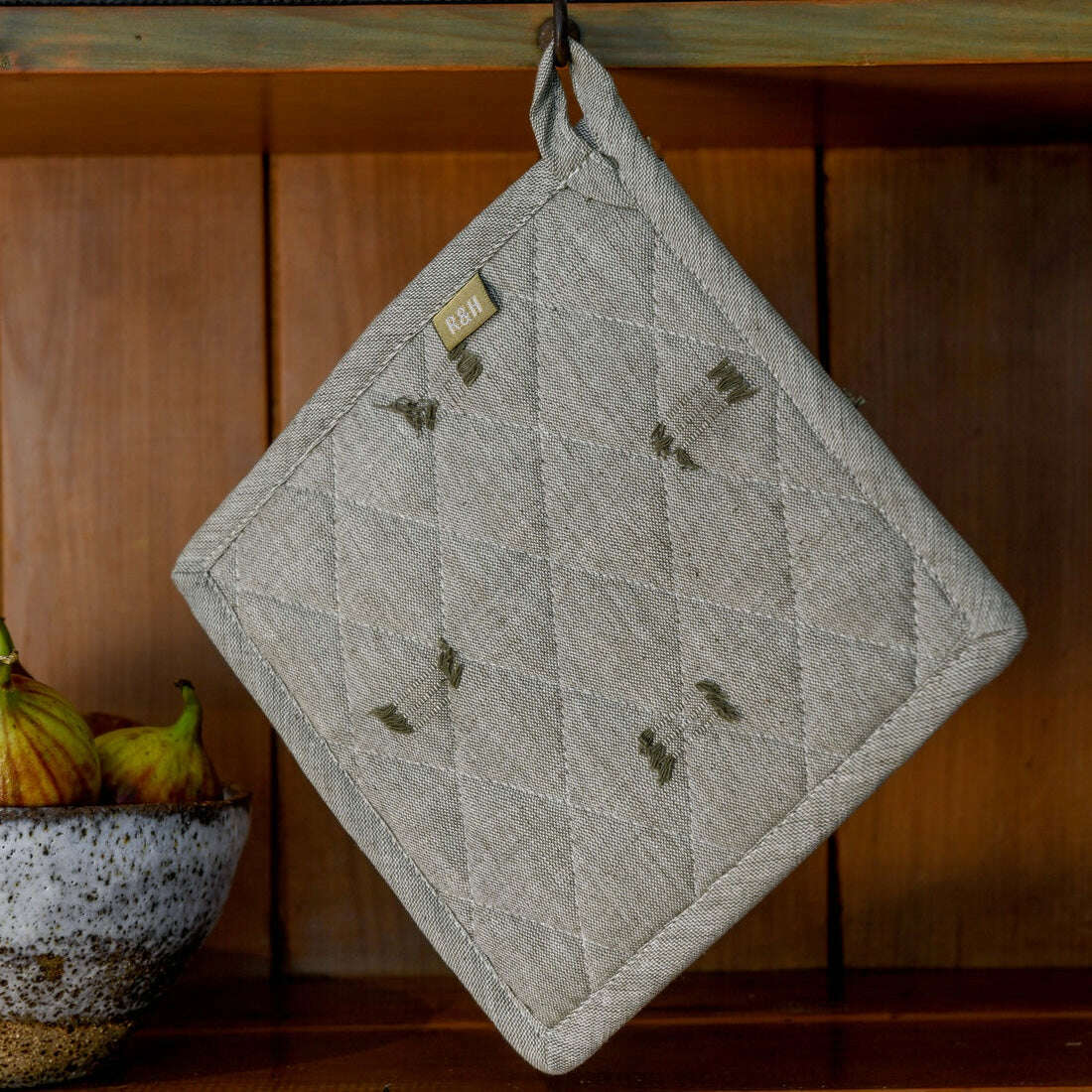 Tuft Pot Holder Burnt Olive - Image 3